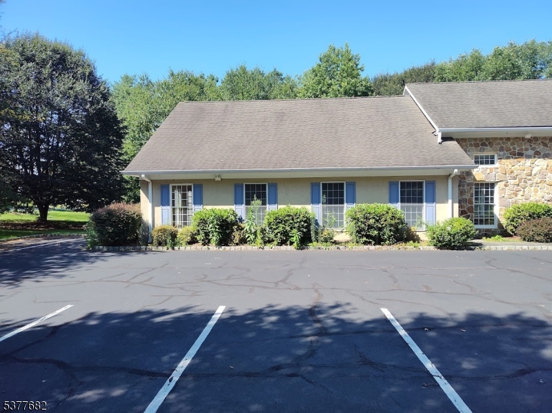 1 Brookfield Glen Drive White NJ 07823