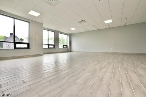654 Mount Prospect Avenue Newark NJ 07104