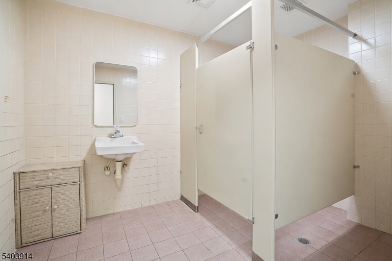 234 Main Street Lincoln Park NJ 07035
