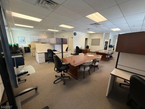 43 Bloomfield Avenue Mountain Lakes NJ 07046