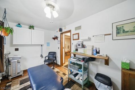 11 Vernon Avenue Hamburg NJ 07419