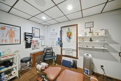 11 Vernon Avenue Hamburg NJ 07419