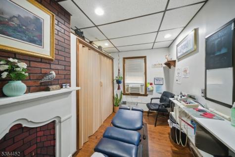 11 Vernon Avenue Hamburg NJ 07419