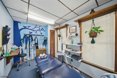 11 Vernon Avenue Hamburg NJ 07419