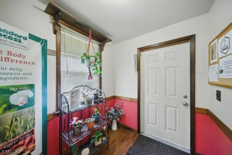 11 Vernon Avenue Hamburg NJ 07419
