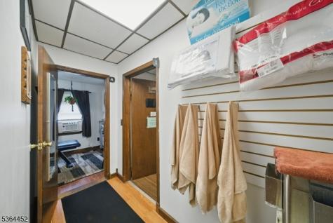 11 Vernon Avenue Hamburg NJ 07419