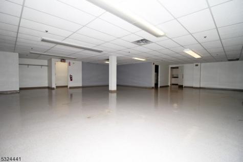 426 Ridgedale Avenue East Hanover NJ 07936