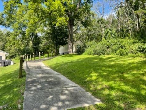 77 Swartswood Road Newton NJ 07860