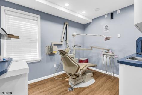 553 Chilton Street Elizabeth NJ 07208