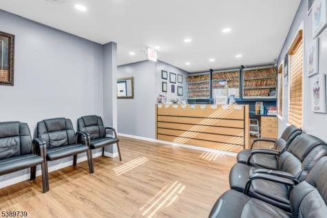 553 Chilton Street Elizabeth NJ 07208