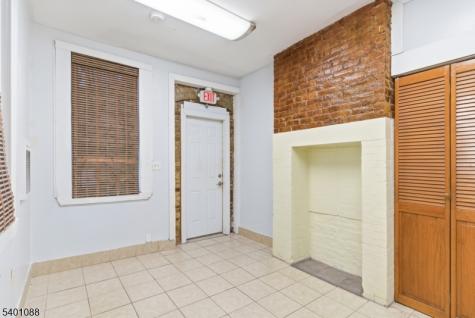 15 Warren Street Newark NJ 07102