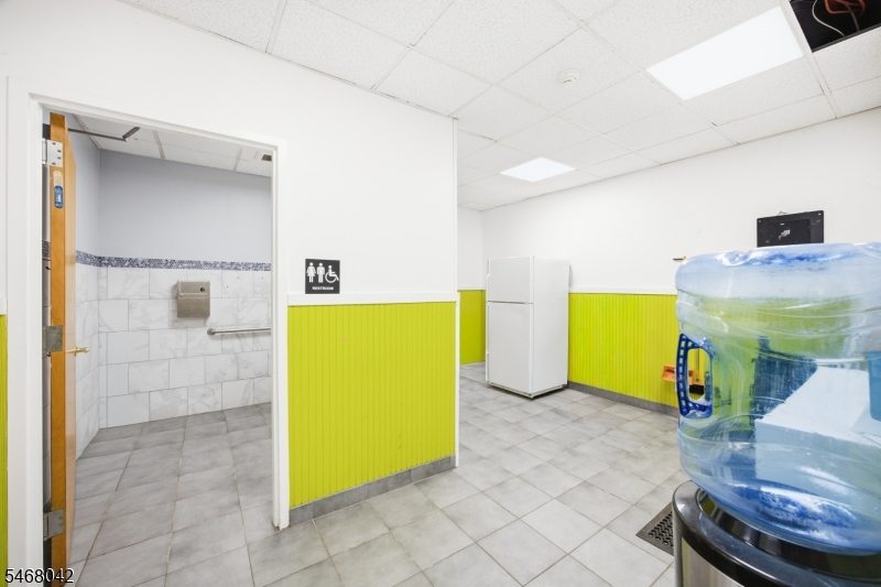 1878 ROUTE31 Clinton NJ 08809