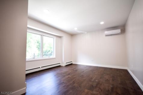 5 Muller Place Little Falls NJ 07424