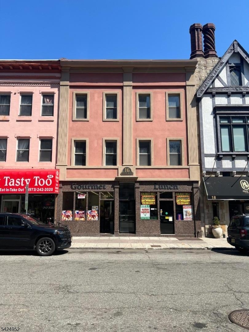 16 Green Street Newark NJ 07102