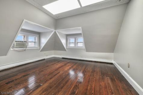 295 Montgomery Street Bloomfield NJ 07003