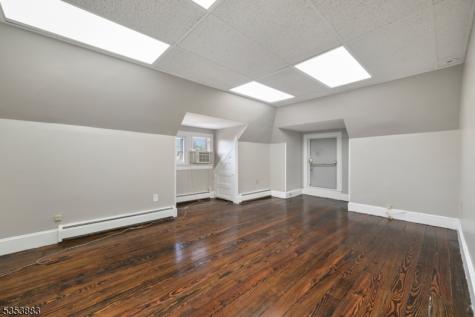 295 Montgomery Street Bloomfield NJ 07003