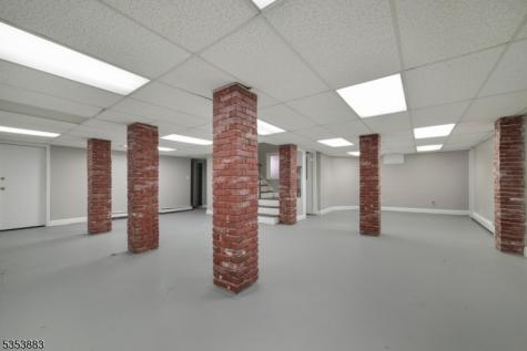 295 Montgomery Street Bloomfield NJ 07003