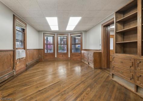 295 Montgomery Street Bloomfield NJ 07003