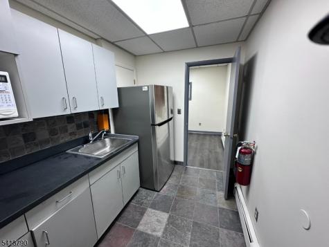 107 Stuyvesant Avenue Lyndhurst NJ 07071