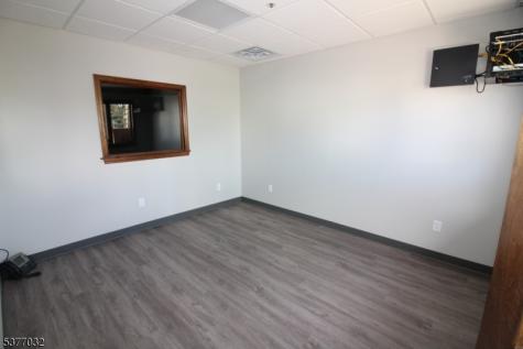 91 Brunswick Avenue Bloomsbury NJ 08804