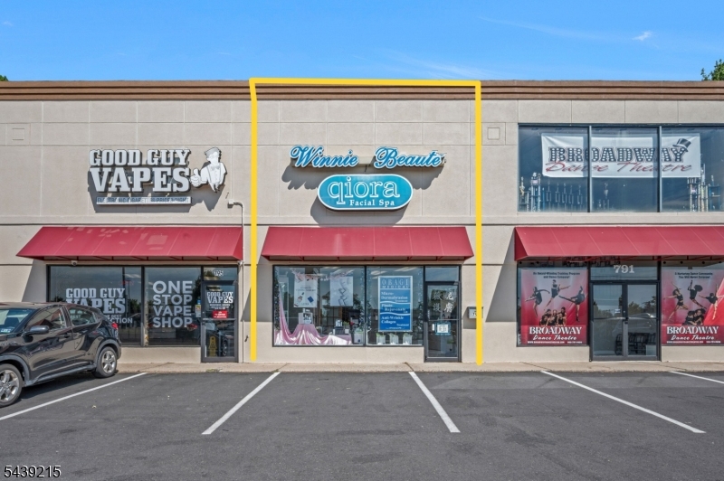 785 Njsh 22w North Plainfield NJ 07060