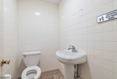 356 Bloomfield Avenue Caldwell Boro NJ 07006