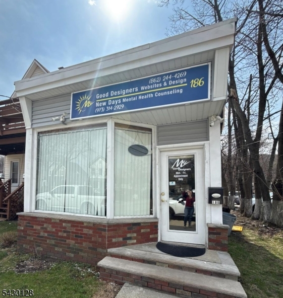 186 E Black Well Street Dover NJ 07801
