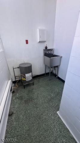425 Ferry Street Newark NJ 07105