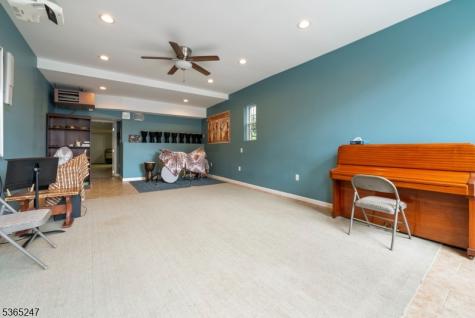 152 Forest Street Montclair NJ 07042