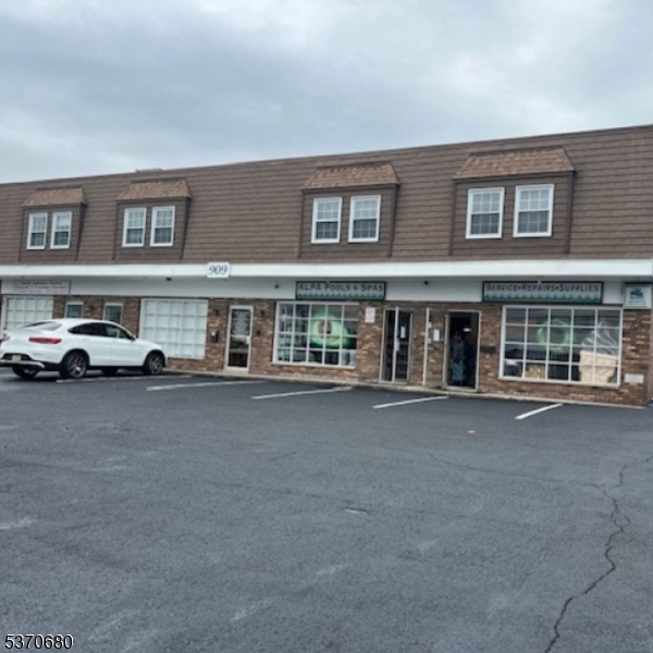 909 Belmont Avenue North Haledon NJ 07508
