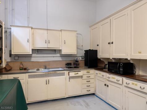 289 Park Street Montclair NJ 07043