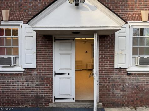289 Park Street Montclair NJ 07043