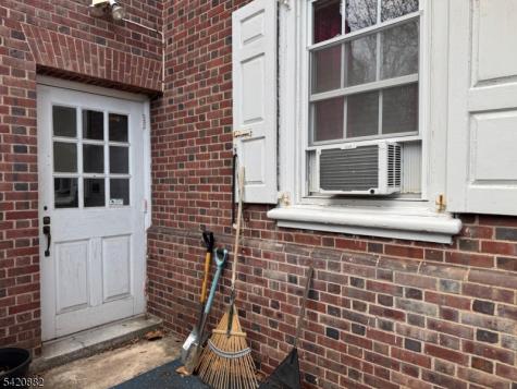 289 Park Street Montclair NJ 07043