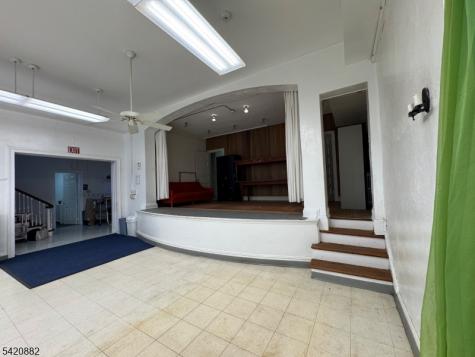 289 Park Street Montclair NJ 07043
