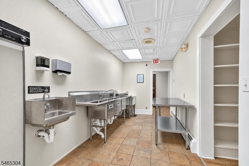 37 W Washington Avenue Washington NJ 07882