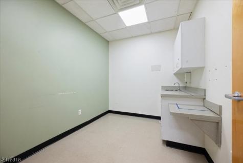 34 E Somerset Street Raritan NJ 08869