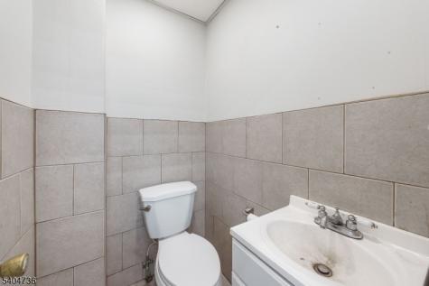 9 W Stimpson Avenue Linden NJ 07036