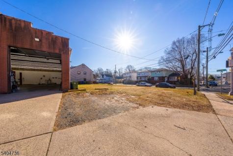 9 W Stimpson Avenue Linden NJ 07036