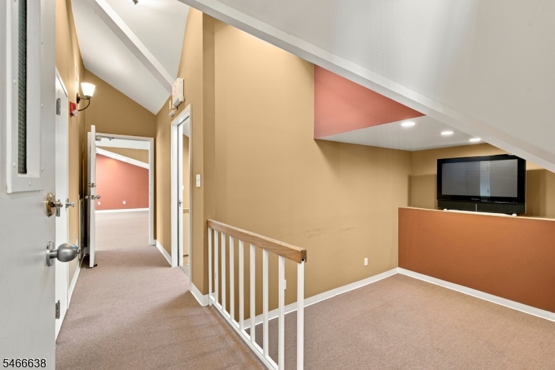 28 Bowling Green Pkwy 3ab Jefferson NJ 07849