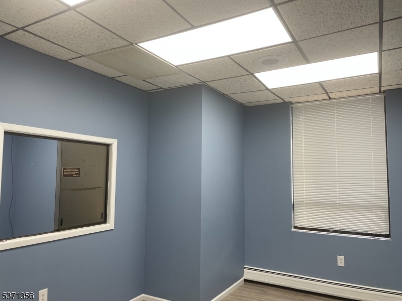 702 N Broad Street Elizabeth NJ 07208