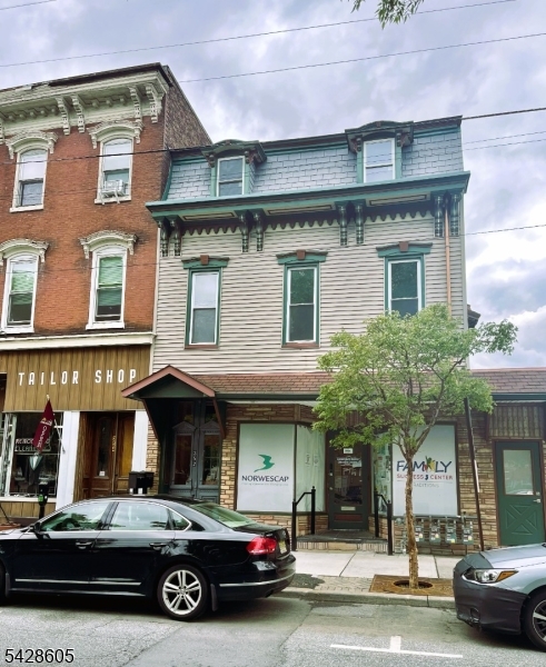 352 S Main Street Phillipsburg NJ 08865