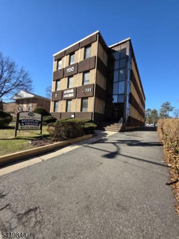 700 N Broad Street Elizabeth NJ 07208