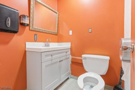 128 Wilson Avenue Newark NJ 07105