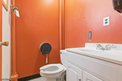 128 Wilson Avenue Newark NJ 07105