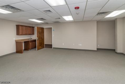 555 Goffle Road Ridgewood Village NJ 07450