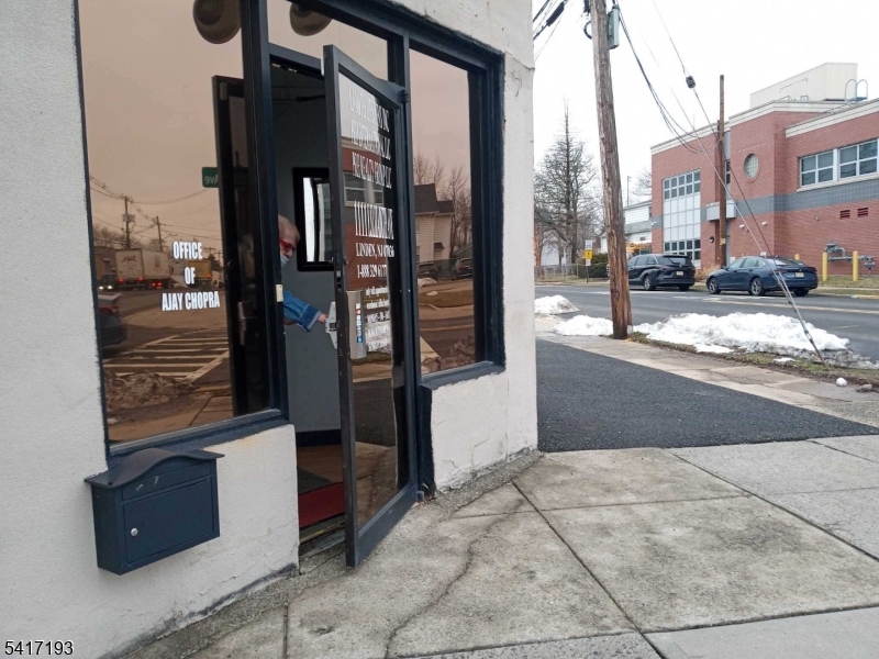 1111 E Elizabeth Linden NJ 07036