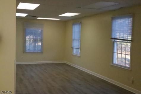 496 RT22 Readington NJ 08833