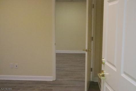 496 RT22 Readington NJ 08833