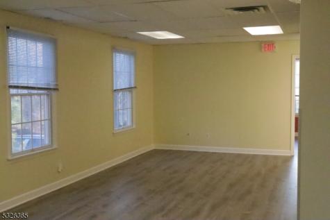 496 RT22 Readington NJ 08833