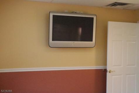 496 RT22 Readington NJ 08833